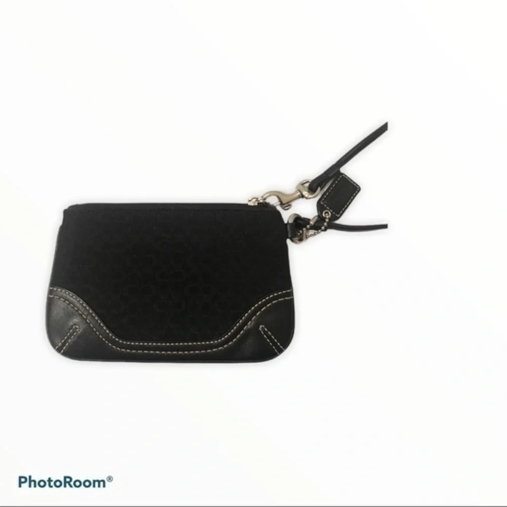 Coach signature black wristlet